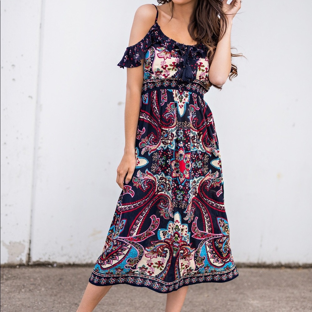 STUNNING💞 Cold shoulder maxi dress! Excellent! XS